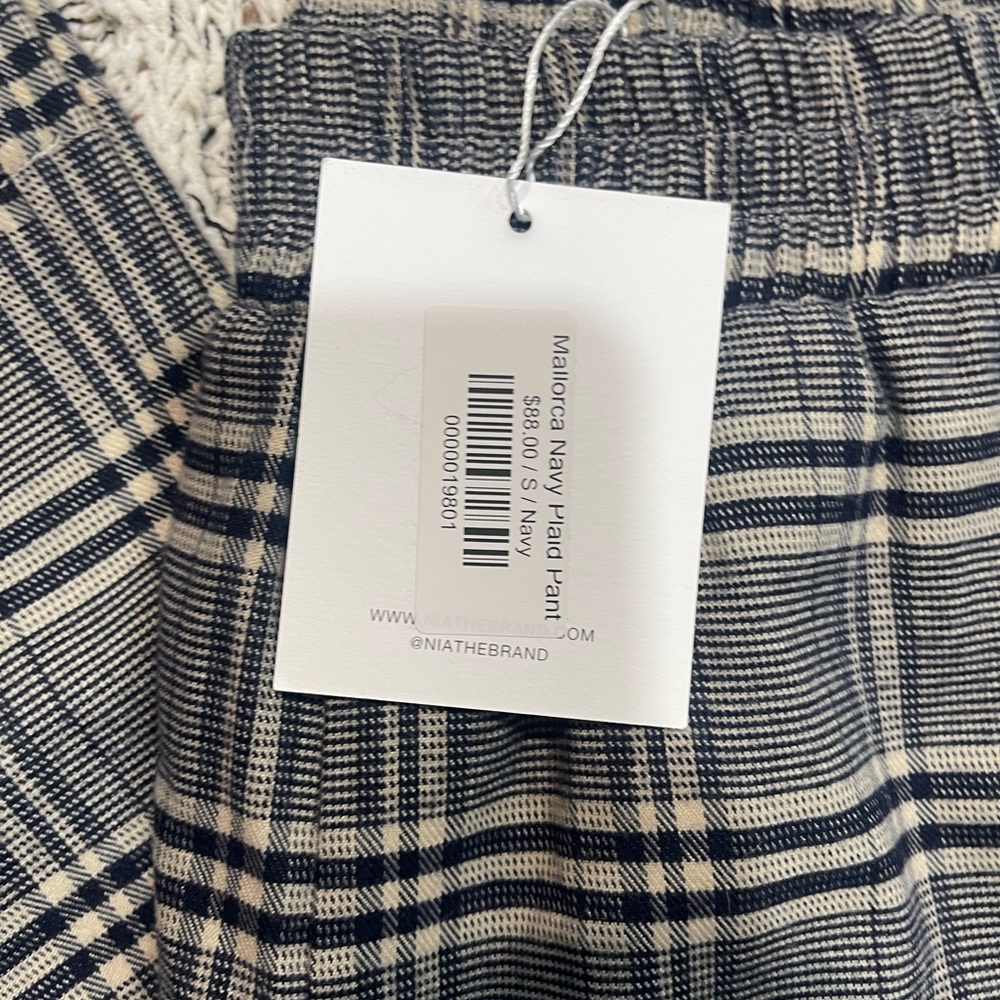 Chic Checkered Wide Leg Pants - Gray and White - Picture 2 of 3